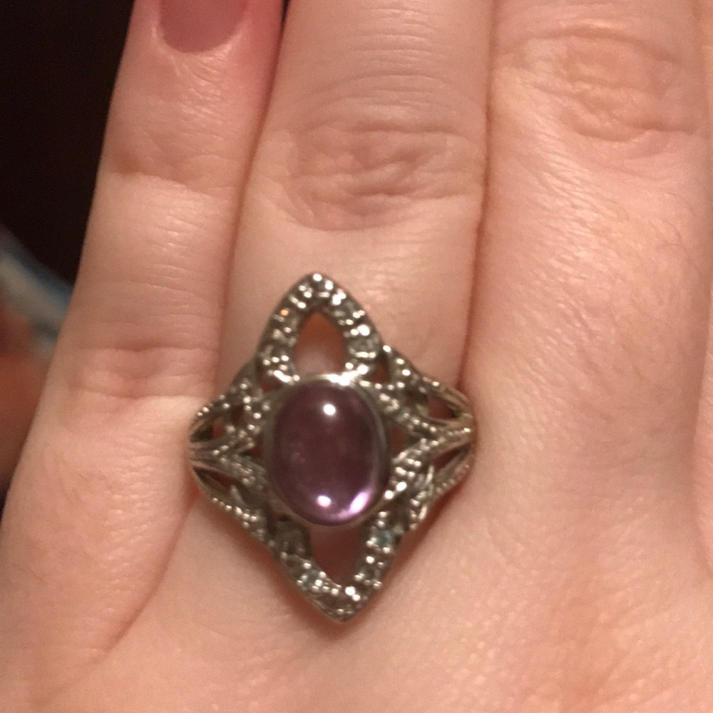 Costume jewelry ring